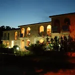 Dolores Castle Aparthotel