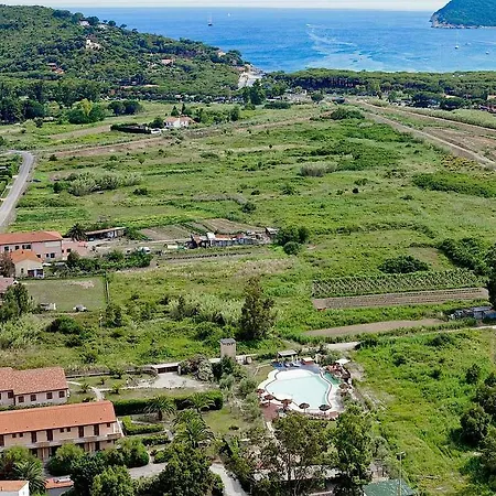 Apart Otel Dolores Castle