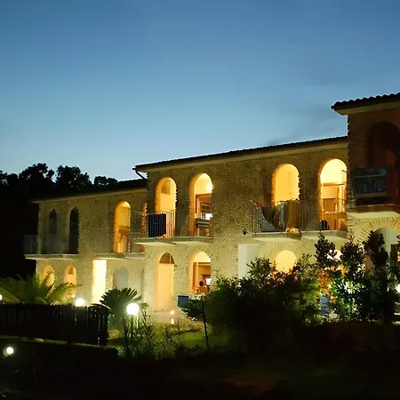 Dolores Castle Aparthotel Marina di Campo