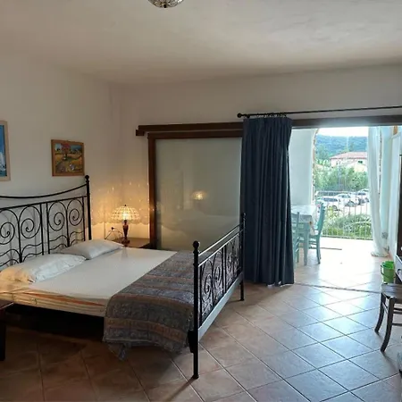 Dolores Castle Aparthotel Marina di Campo