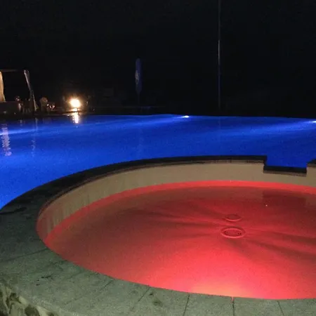 Apart Otel Dolores Castle 3*