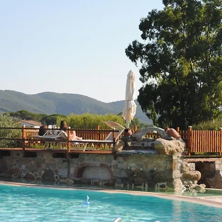 Dolores Castle Apart Otel Marina di Campo